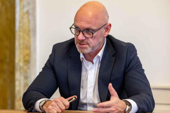 Po rozpočtu další střet. SPD a Motoristé tlačí na Plagu