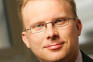 Dražší ropa podpořila dolar, středoevropské měny pod tlakem
