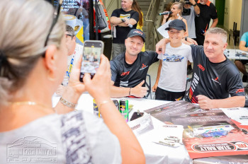 Program k Barum Rally pokačuje autogramiádami