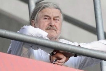 Máme se tu jako prasata v žitě. Ringo Čech obrátil stížnosti naruby