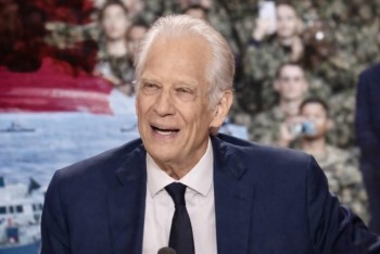 Francouzský expremiér vyzval k sankcím proti USA a Izraeli