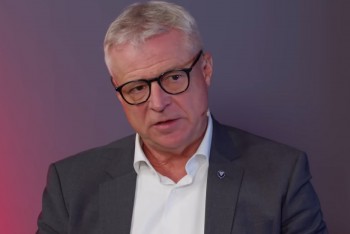 Zpravodajské služby a slepá zóna moci