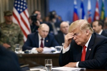 Trumpův druhý mandát. Rok chaosu, zmatku a bizarních momentů